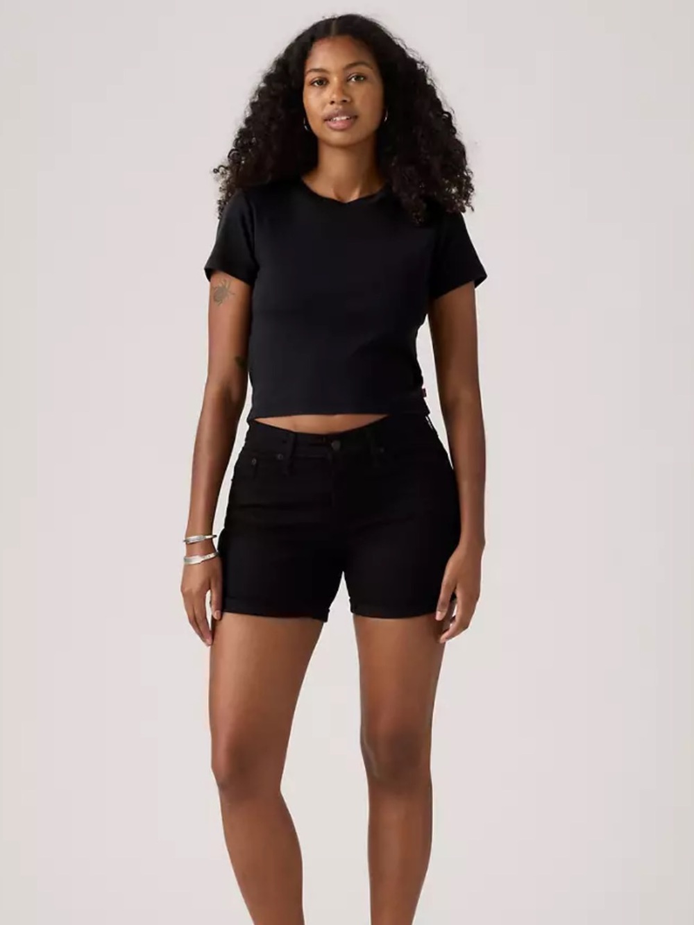 NWT! Levi's Black Denim Mid Length Rolled-Hem Shorts. Mid Rise. Size 31.